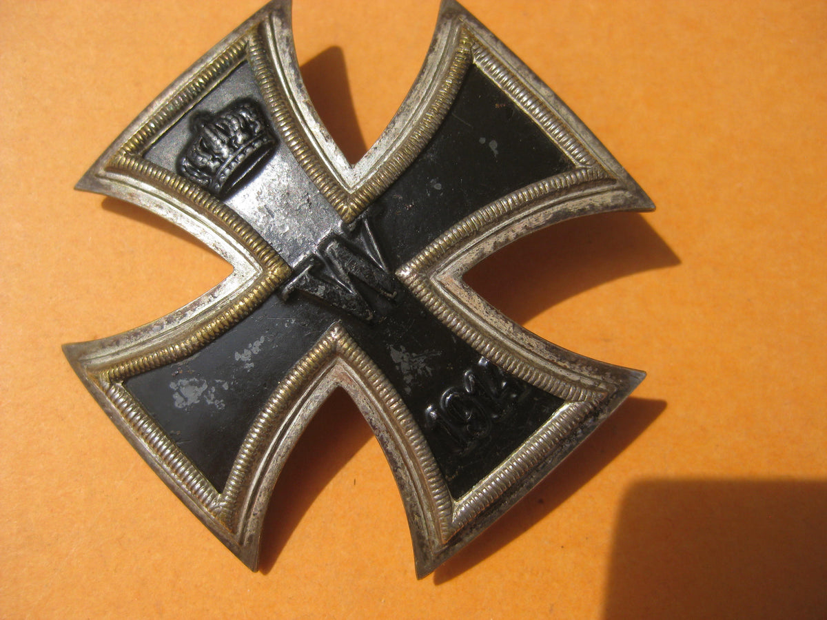 Eisernes Kreuz 1.Klasse von 1914 (EK1/14) unbekannter Hersteller mit Trägerfoto