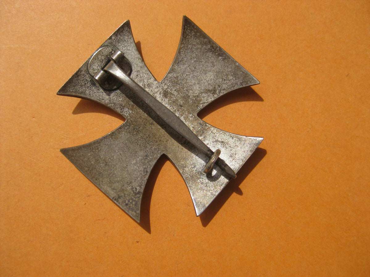 Eisernes Kreuz 1.Klasse von 1914 (EK1/14) unbekannter Hersteller mit Trägerfoto