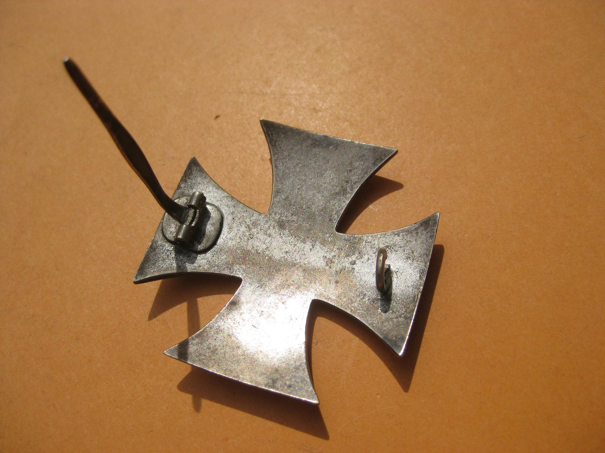 Eisernes Kreuz 1.Klasse von 1914 (EK1/14) unbekannter Hersteller mit Trägerfoto
