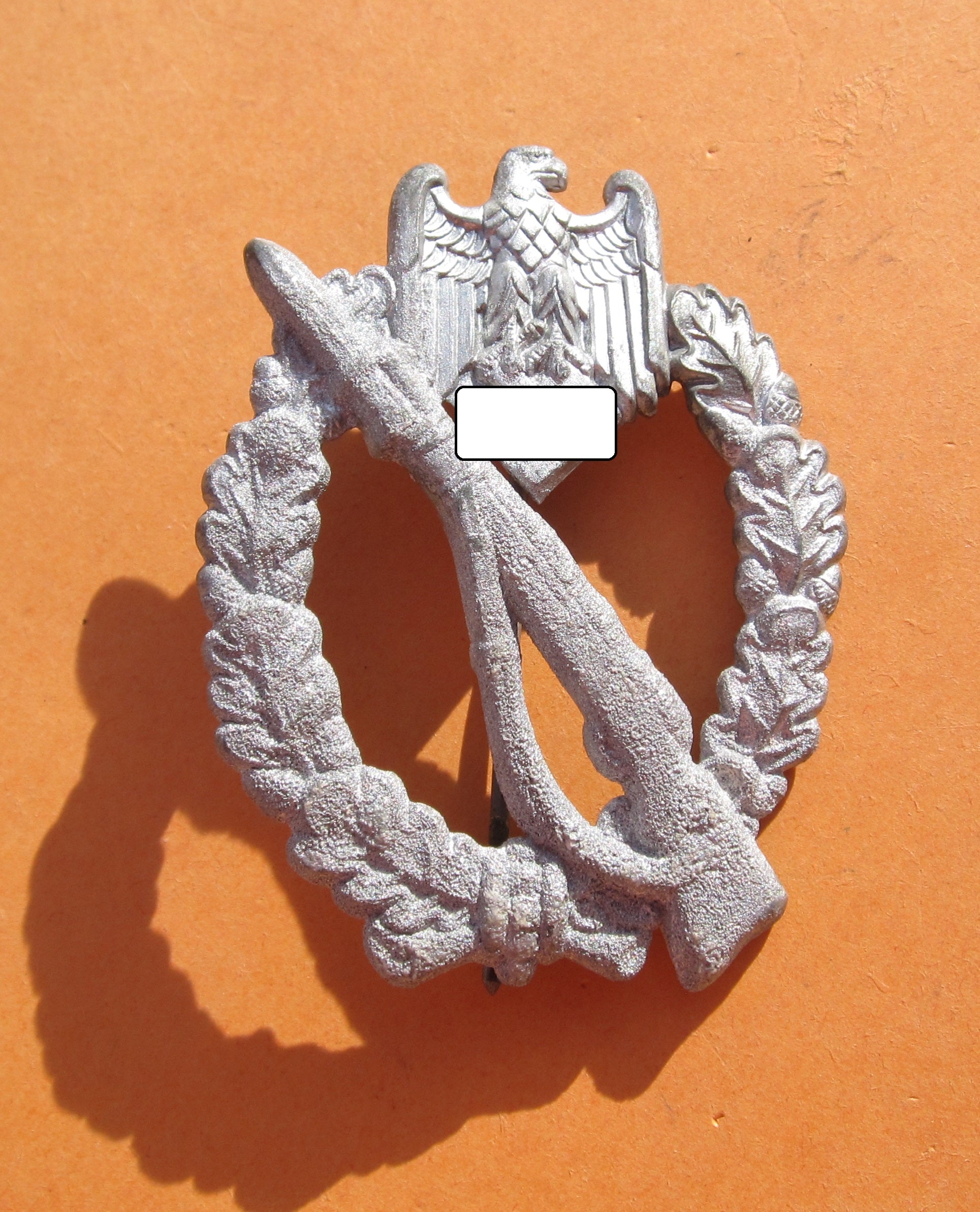 Infanteriesturmabzeichen in Silber (ISA) unmarkiertes Stück von DESCHLER