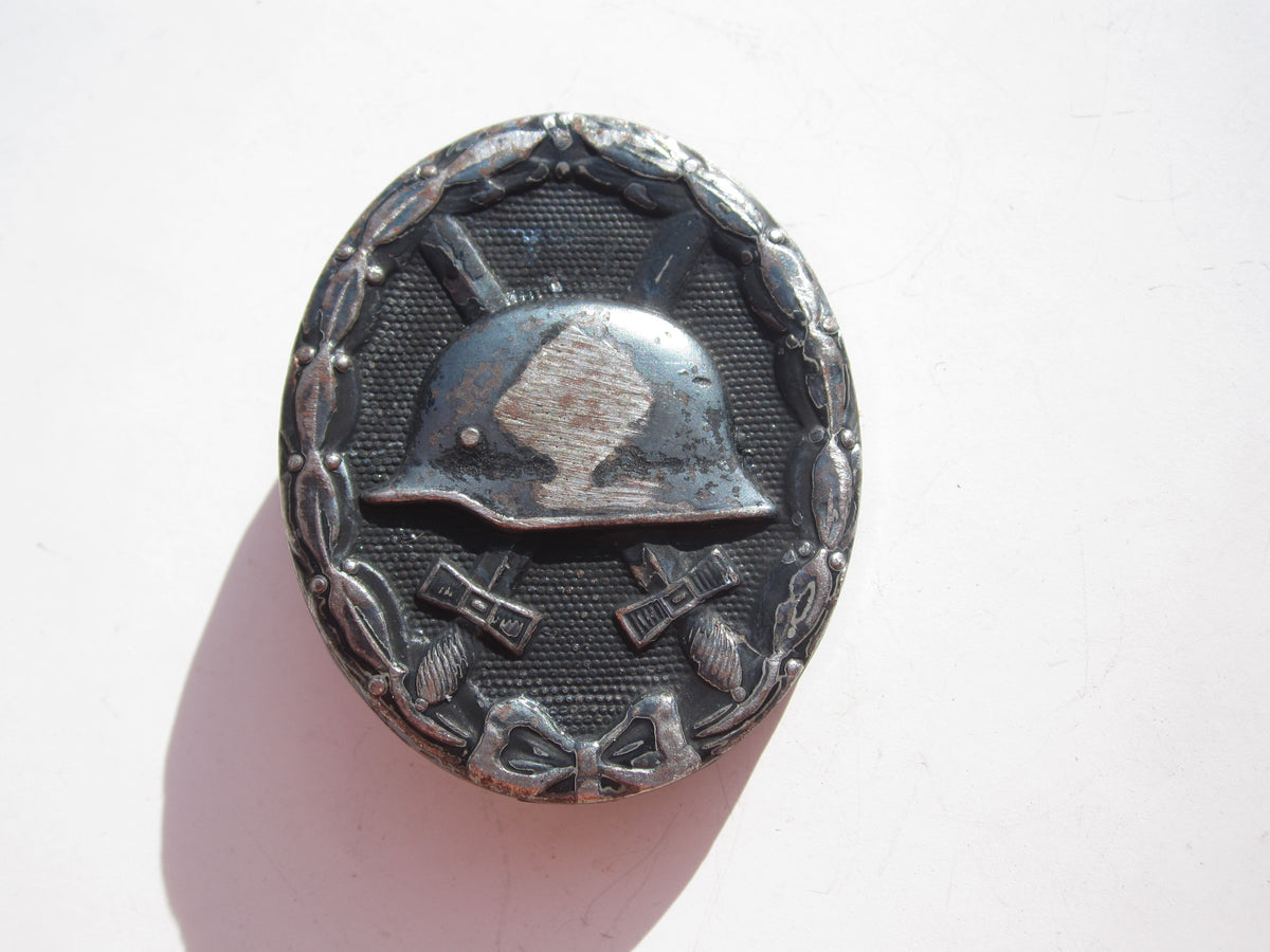 Verwundetenabzeichen 1939 in Schwarz entnazifiziert