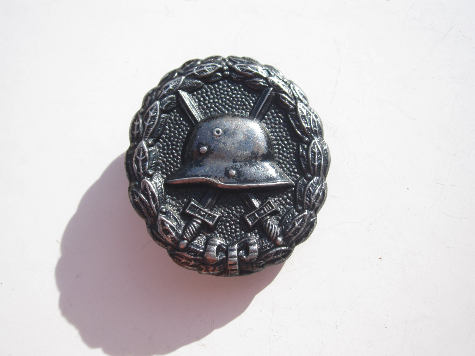 Verwundetenabzeichen in Schwarz 1918 aus Eisen (VAZ)