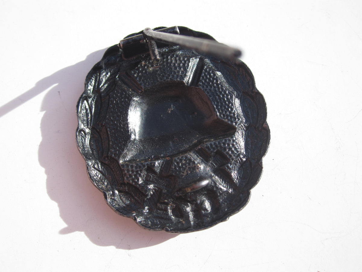 Verwundetenabzeichen in Schwarz 1918 aus Eisen (VAZ)