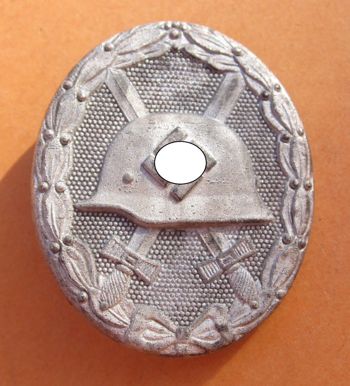 Verwundetenabzeichen 1939 in Silber Hersteller: "65"