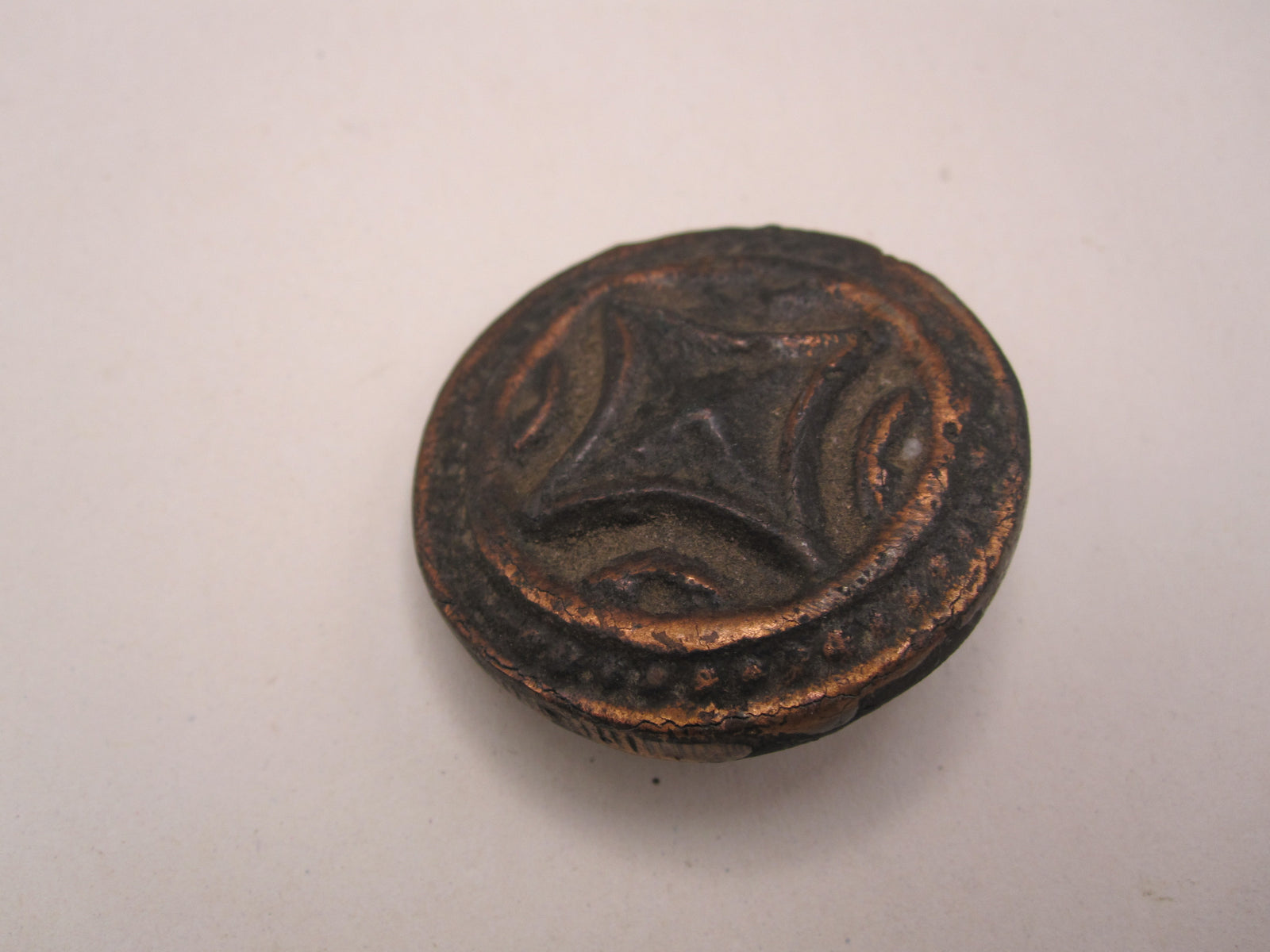 unbekannte Medaille unbekannter Orden unbekanntes Abzeichen Erinnerungsabzeichen ??? Brosche