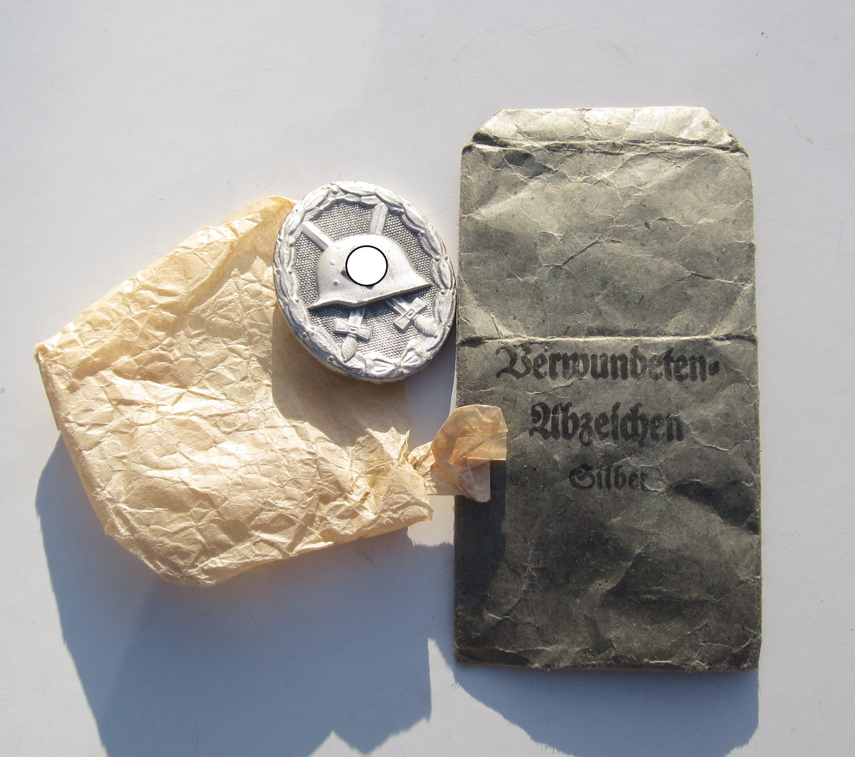 Verwundetenabzeichen 1939 in Silber in Verleihungstüte Hersteller &quot;100&quot; Mint Condition