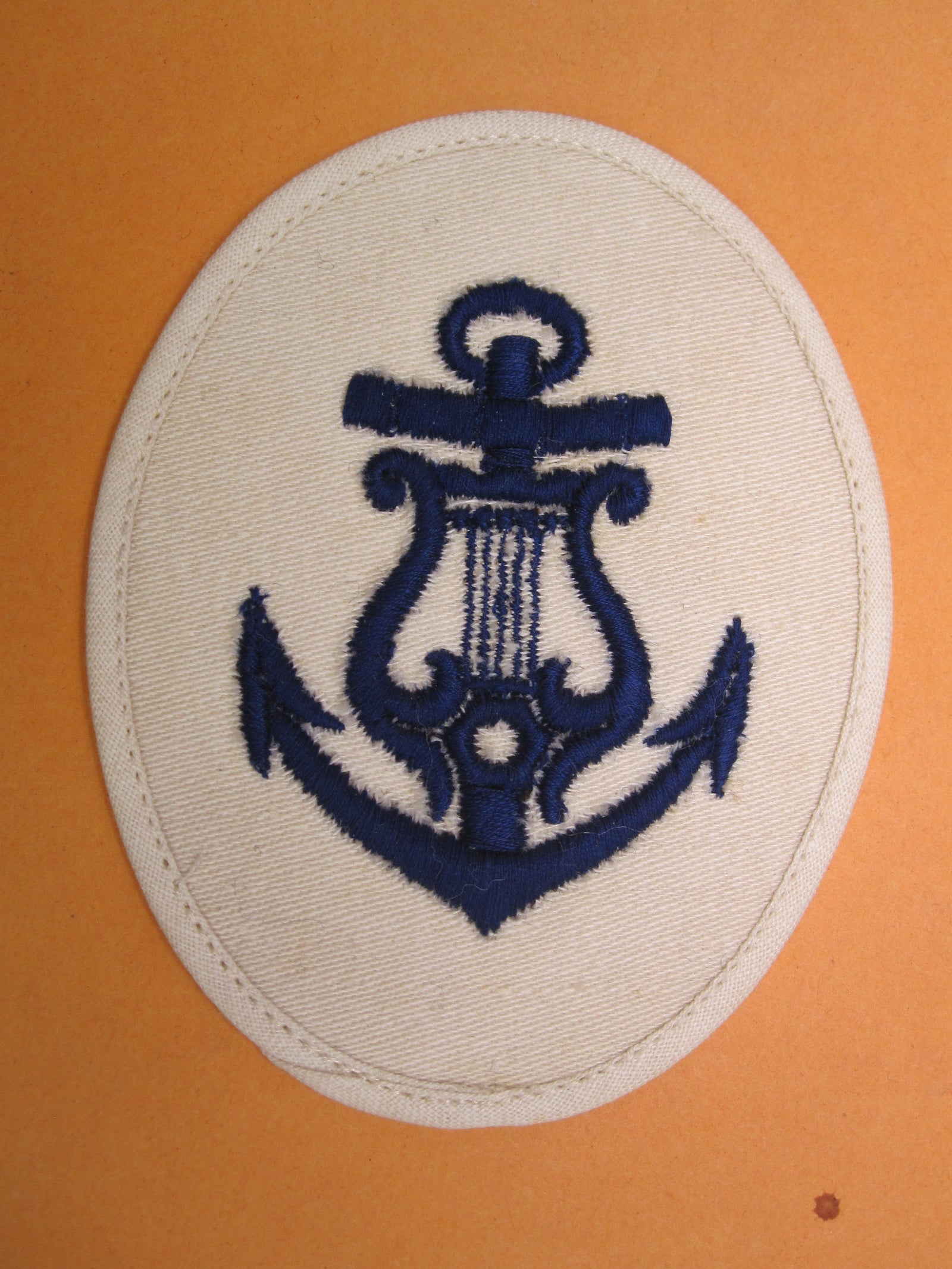 H.W.   -  -    ORIGINAL Abzeichen Musikerlaufbahn Musikermaat