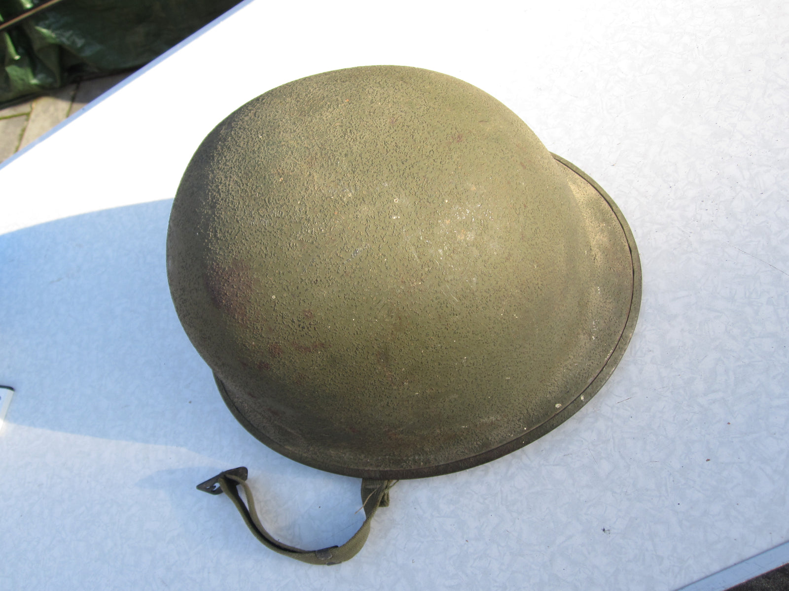 Originaler  US - Rauhtarnlackierung  Stahlhelm M1 Army Vietnam 2.Weltkrieg