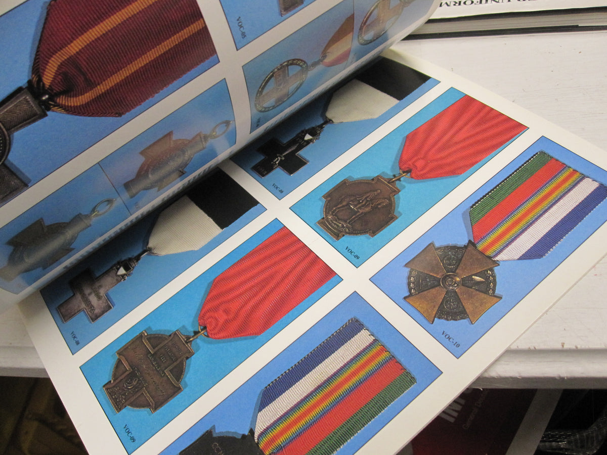 Buch Ordenskatalog der italienischen Auszeichnungen Orden Ehrenzeichen