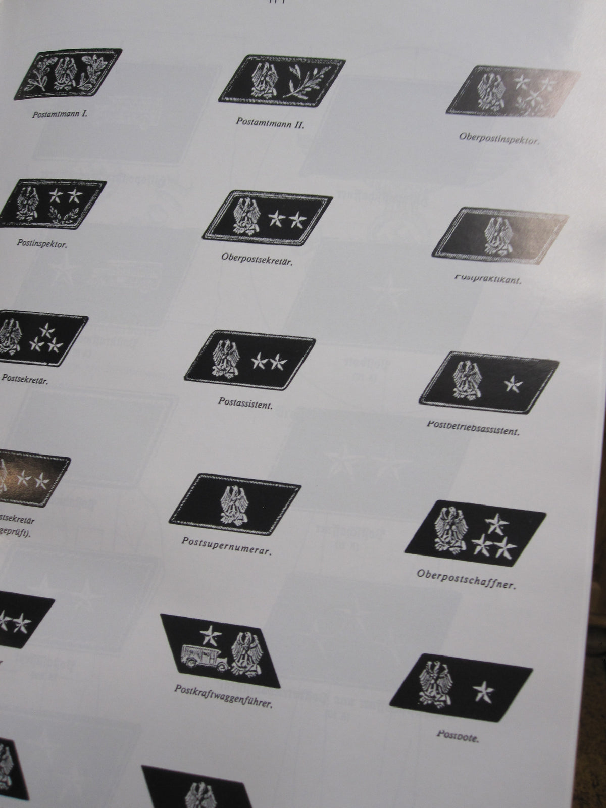 Buch  Deutsche Uniformabzeichen 1900 bis 1945