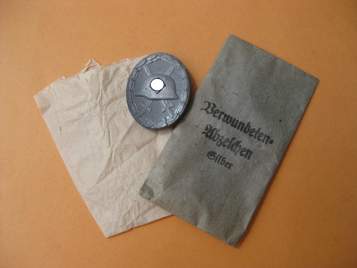 H.W. Verwundetenabzeichen in Silber Hersteller: Steinhauer &amp; Lück  in Verleihungstüte Mint Condition