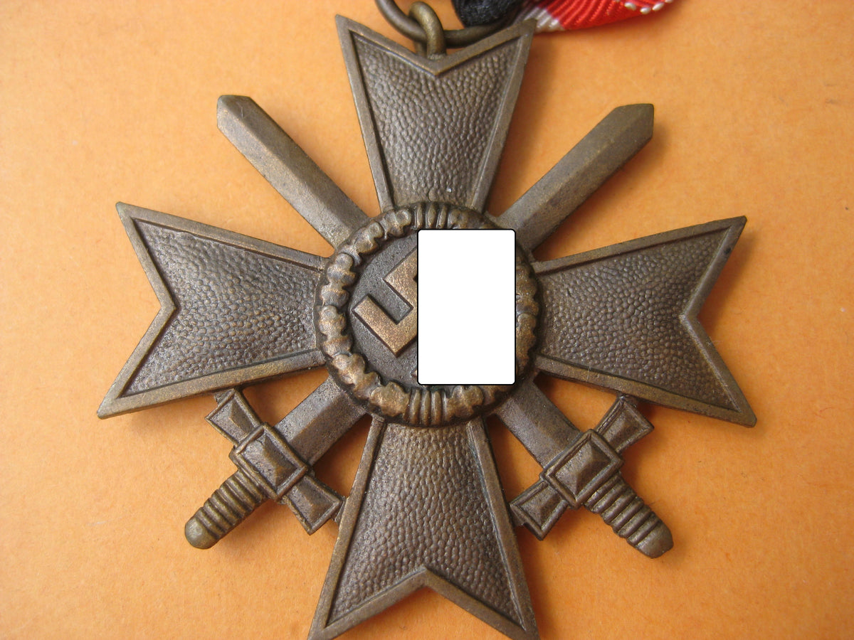 Kriegsverdienstkreuz 2.Klasse mit Schwertern (KVK2/39) in Verleihungstüte Mint Condition