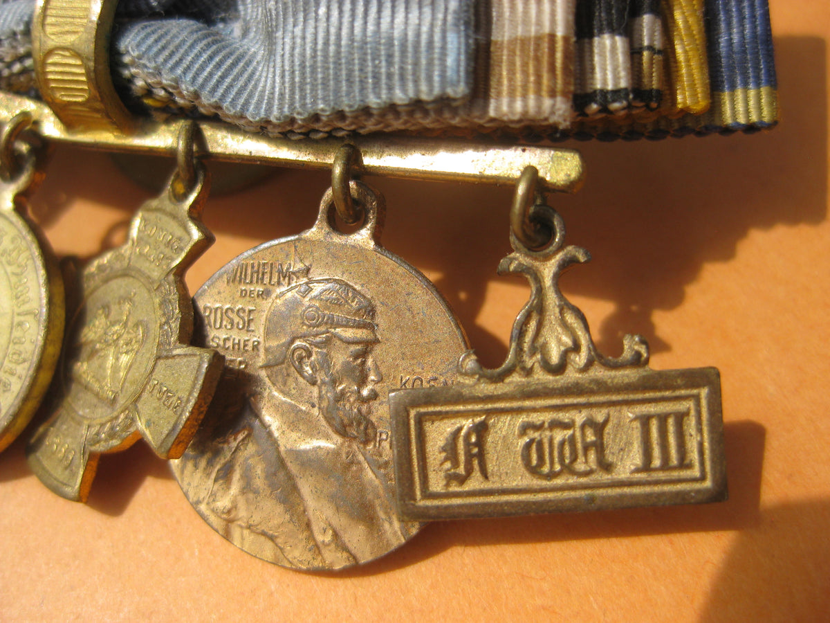 H.W.    -  -    6er Miniatur Miniaturkettchen Miniaturkette