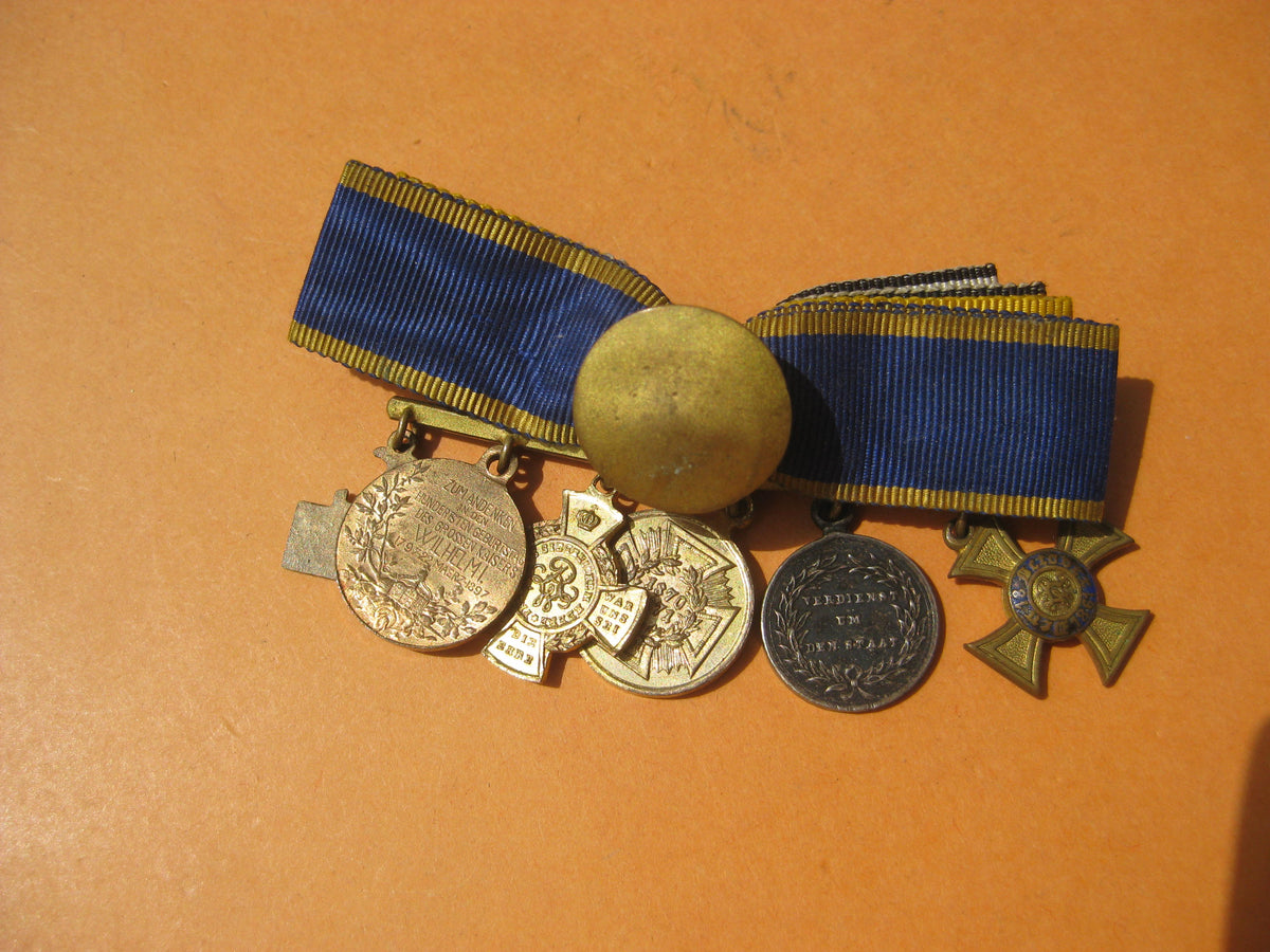 H.W.    -  -    6er Miniatur Miniaturkettchen Miniaturkette