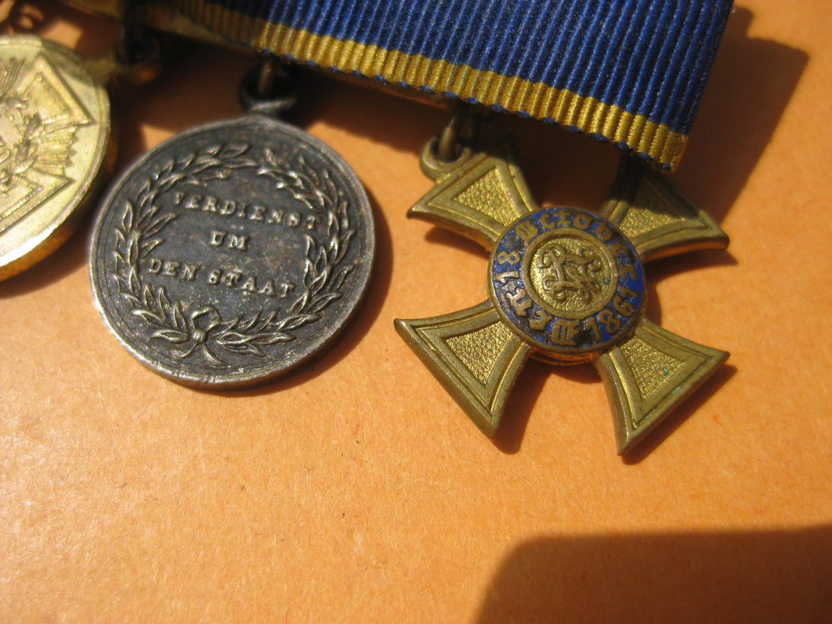 H.W.    -  -    6er Miniatur Miniaturkettchen Miniaturkette