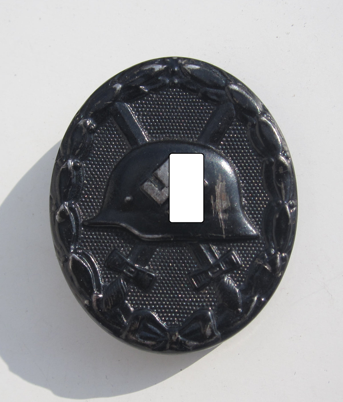 Verwundetenabzeichen 1939 in Schwarz Hersteller: L/16