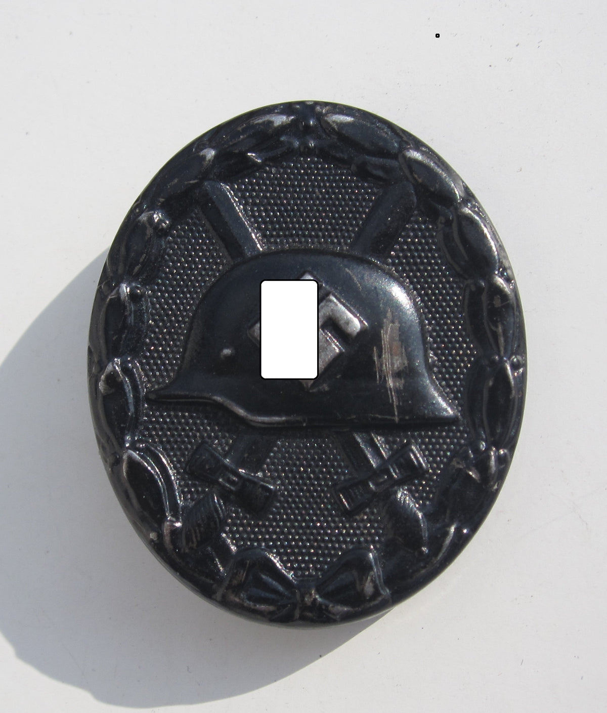 Verwundetenabzeichen 1939 in Schwarz Hersteller: L/16