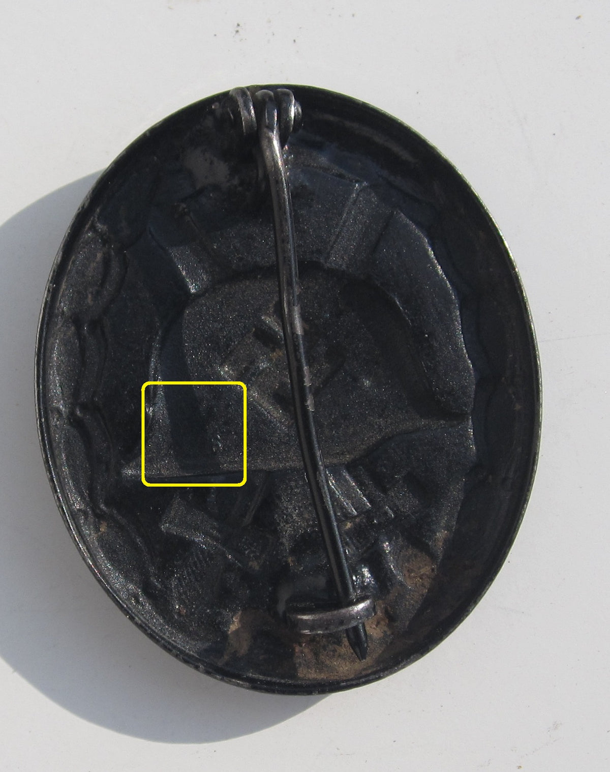 Verwundetenabzeichen 1939 in Schwarz Hersteller: L/16