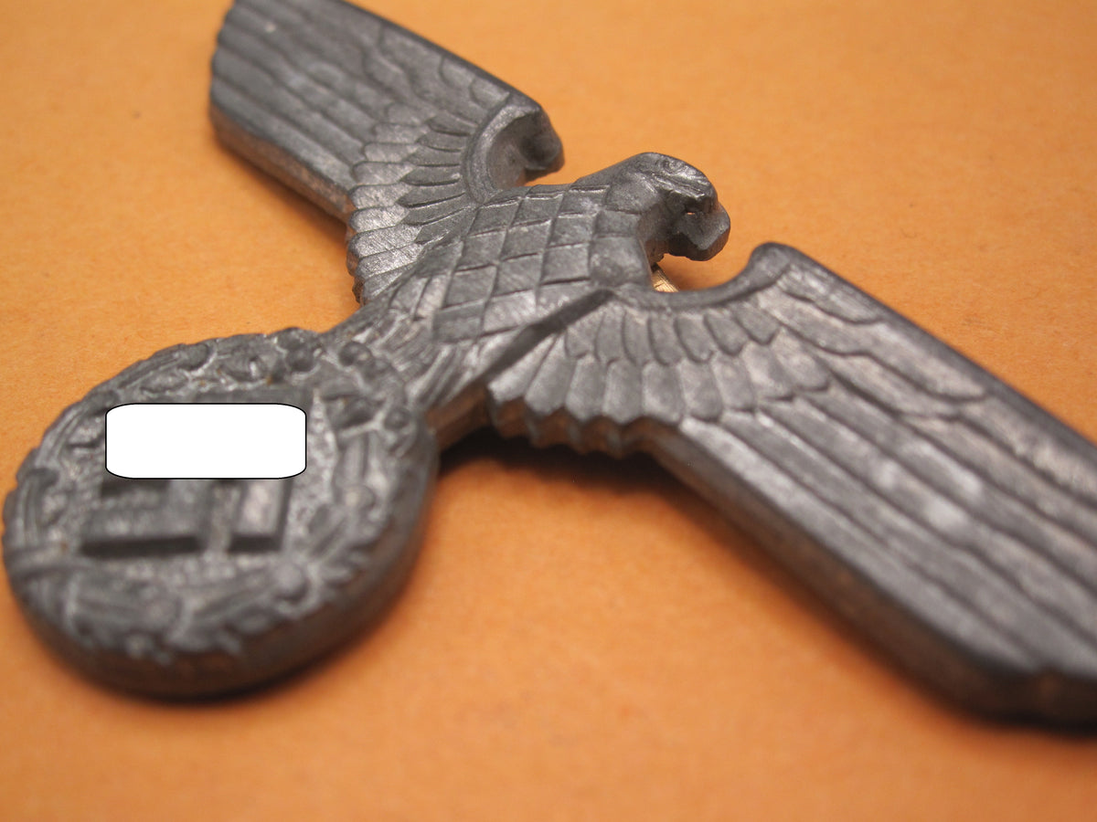 H.W.  -  -     Mützenadler silbernes Mützenabzeichen für Schirmmütze der Hitlerjugend Führer