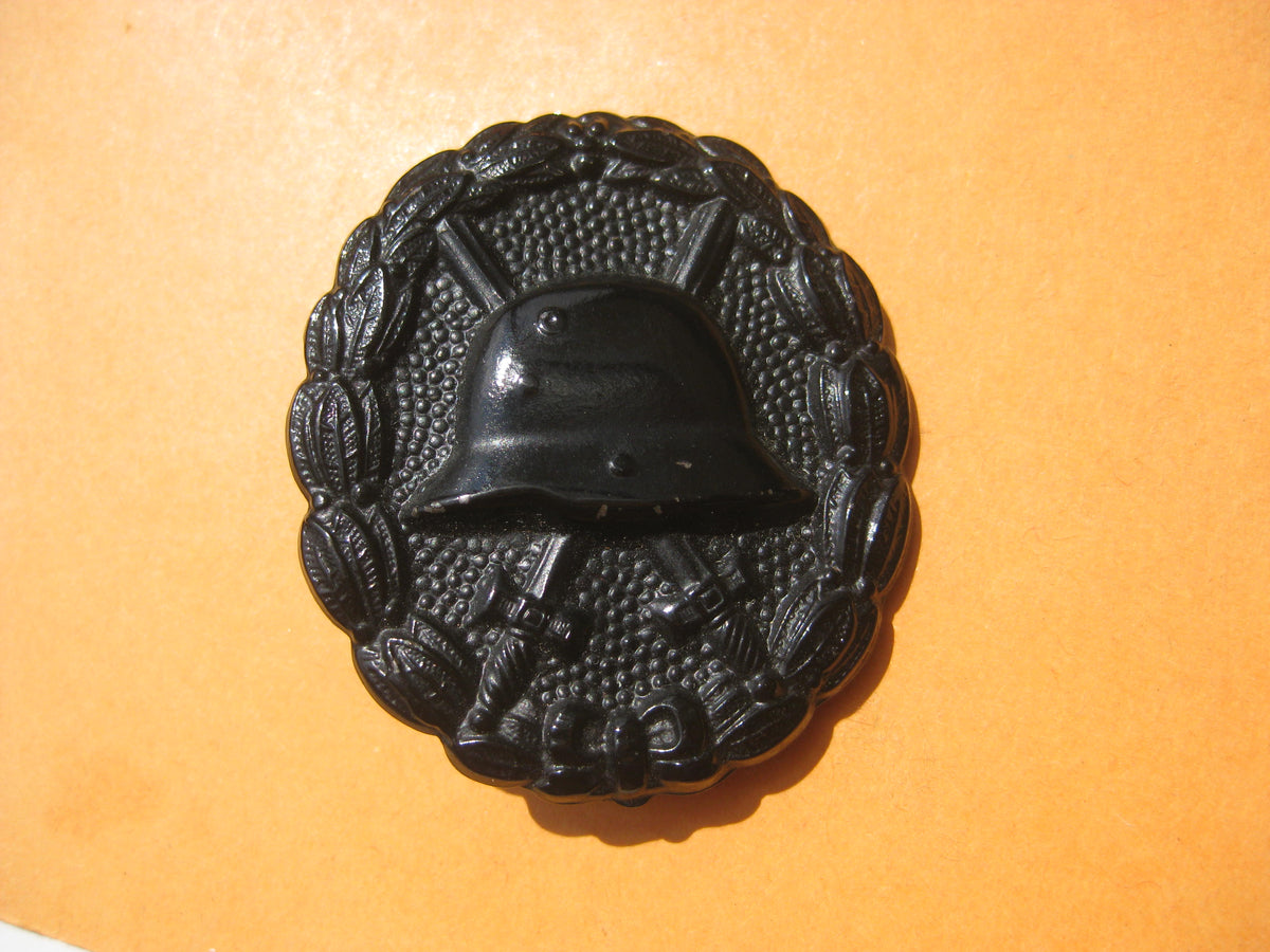 H.W.  -  -  Konvolut Österreich / Ungarn 1. &amp; 2.Weltkrieg 7er Feldspange etc