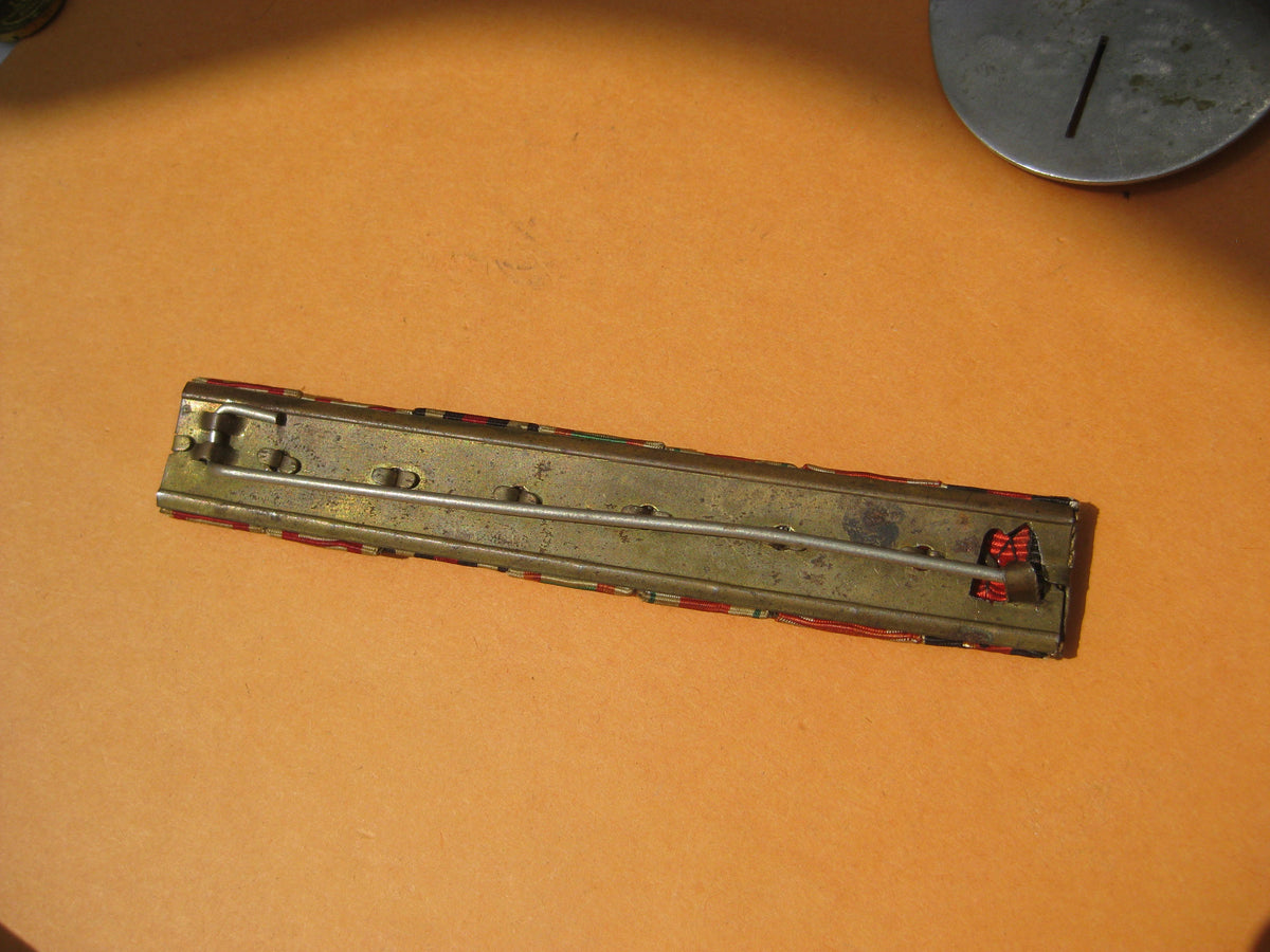 H.W.  -  -  Konvolut Österreich / Ungarn 1. &amp; 2.Weltkrieg 7er Feldspange etc