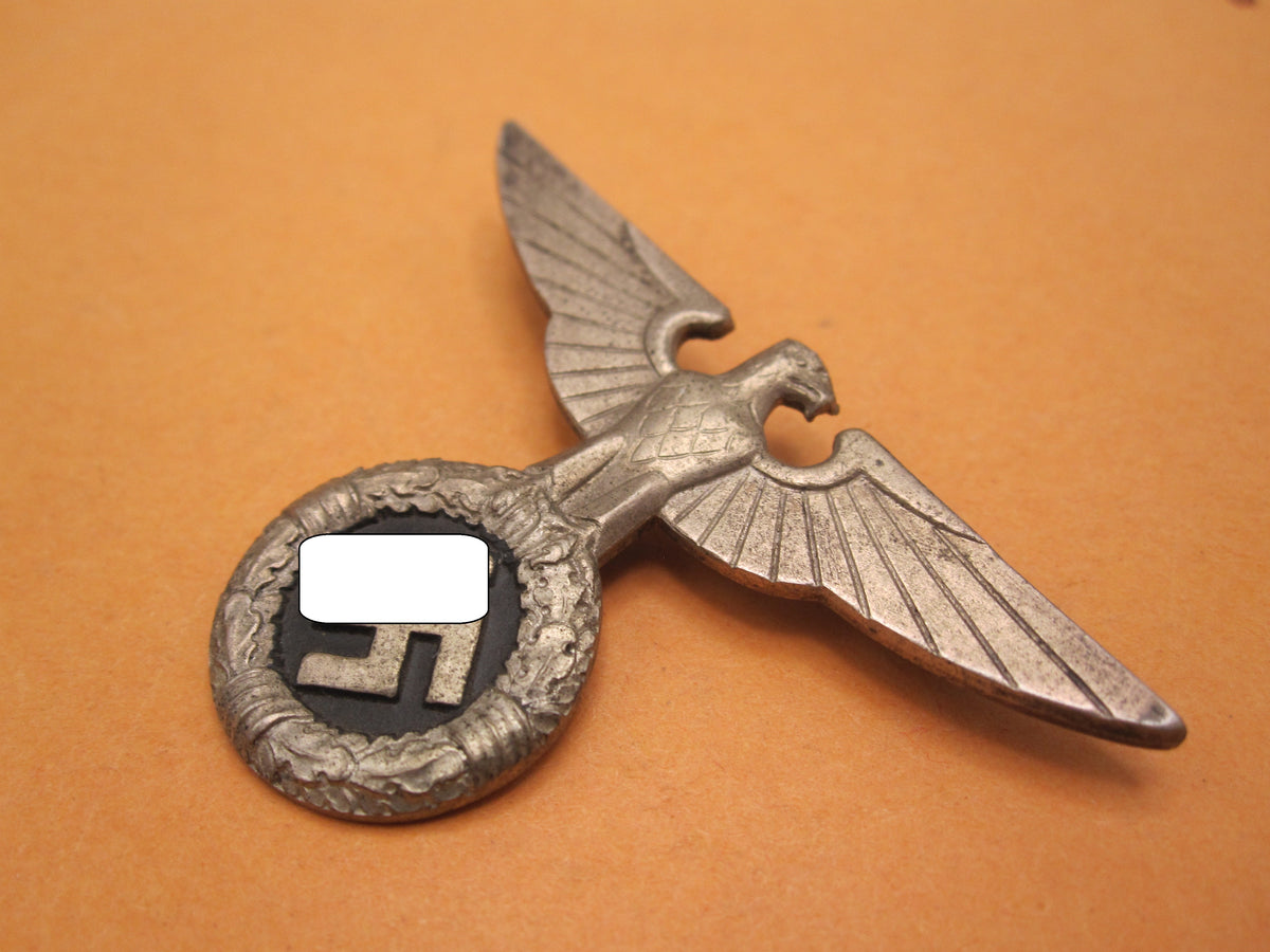H.W.  -  -     Politischer Leiter ALTER ART !! Mützenadler silbernes Mützenabzeichen für Schirmmütze der Partei