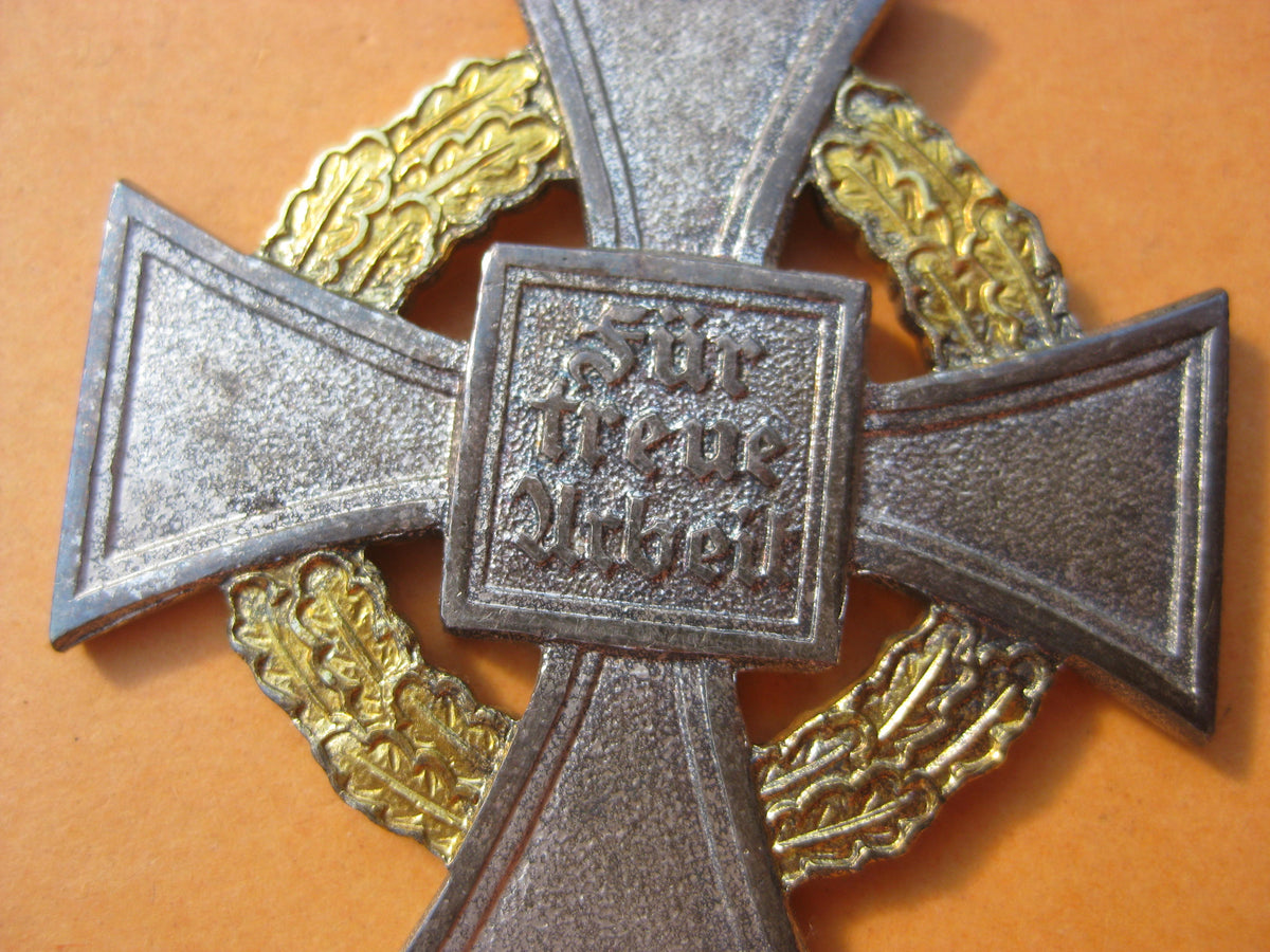 H.W.   -  -   SONDERSTUFE  Treudienst Ehrenzeichen für 50 Jahre