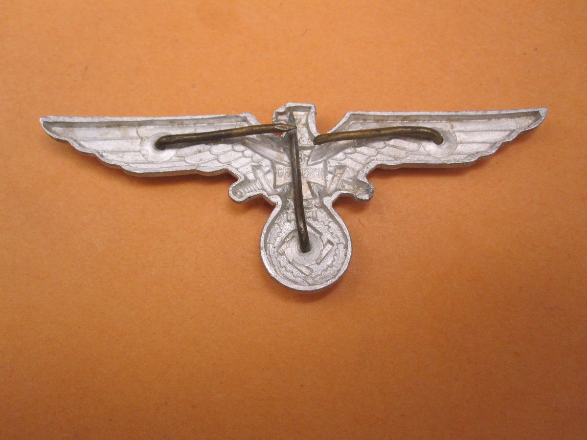 H.W.  -  -  Mützenadler zur Schirmmütze des Kriegerbund (DRKB)