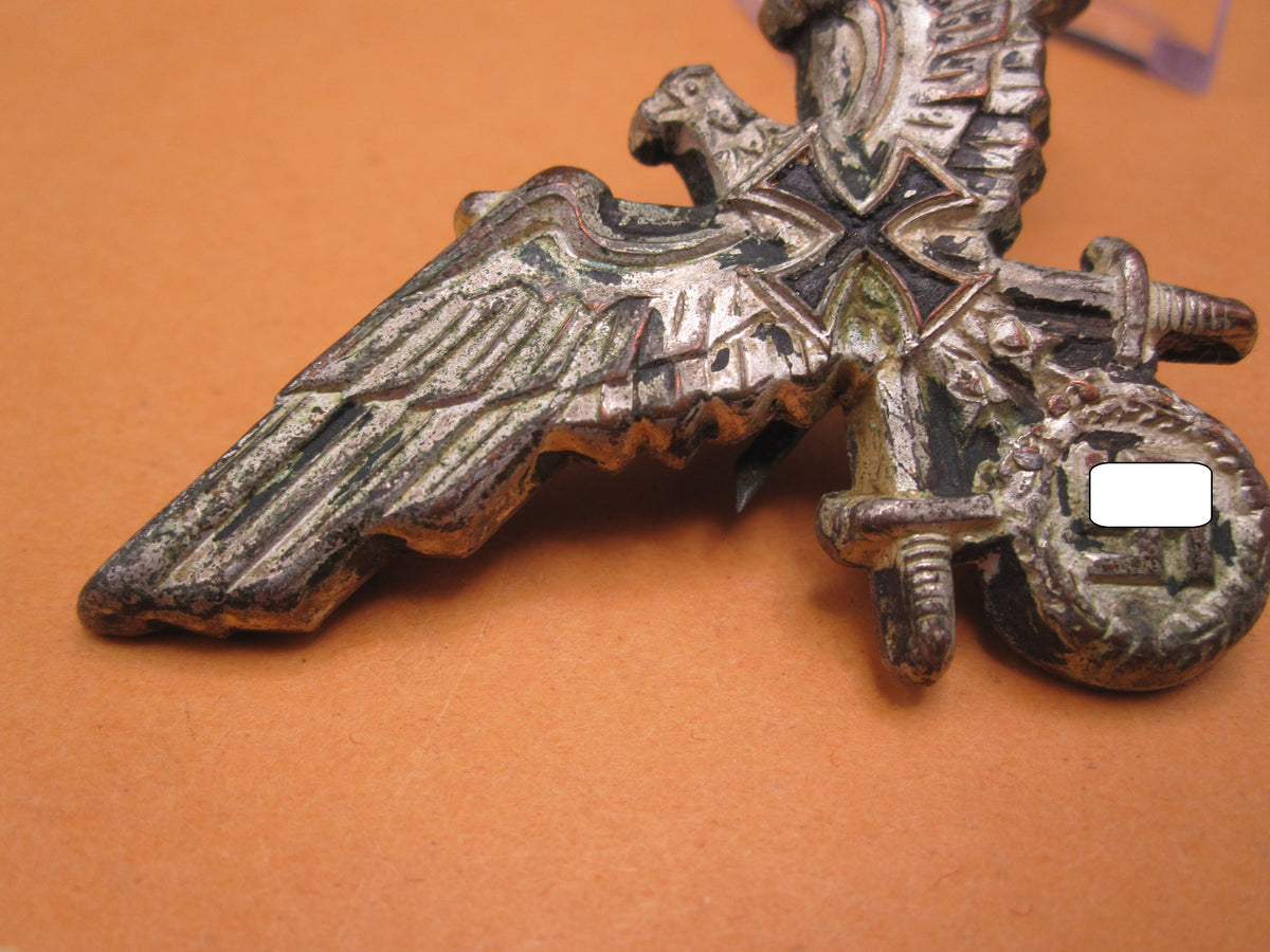 H.W.  -   -  Großer Mützenadler zur Uniform des deutscher Soldatenbund (DSB) / Kriegerbund (DRKB)