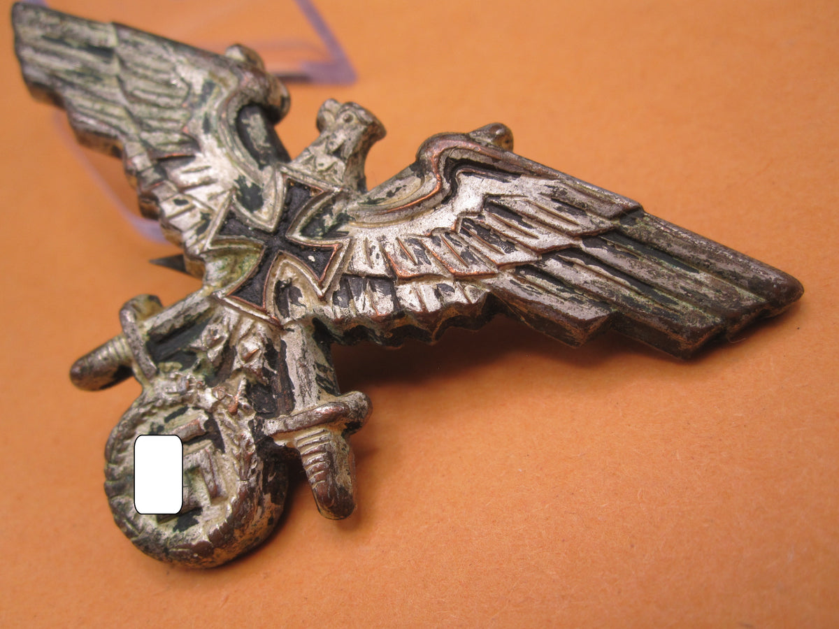 H.W.  -   -  Großer Mützenadler zur Uniform des deutscher Soldatenbund (DSB) / Kriegerbund (DRKB)