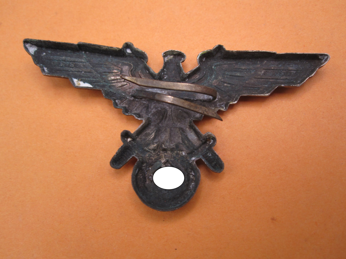 H.W.  -   -  Großer Mützenadler zur Uniform des deutscher Soldatenbund (DSB) / Kriegerbund (DRKB)