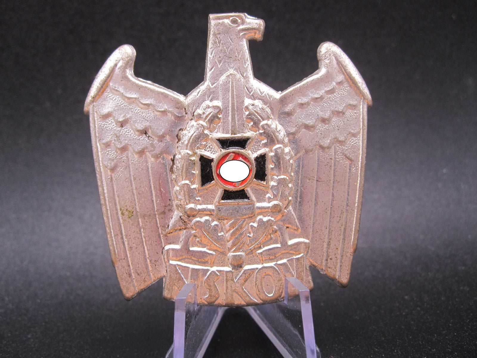 H.W.  -   -   Mützenadler zur Schirmmütze des Kriegerbund (NSKOV) 3.Reich Hoheitsadler  Mint Condition)