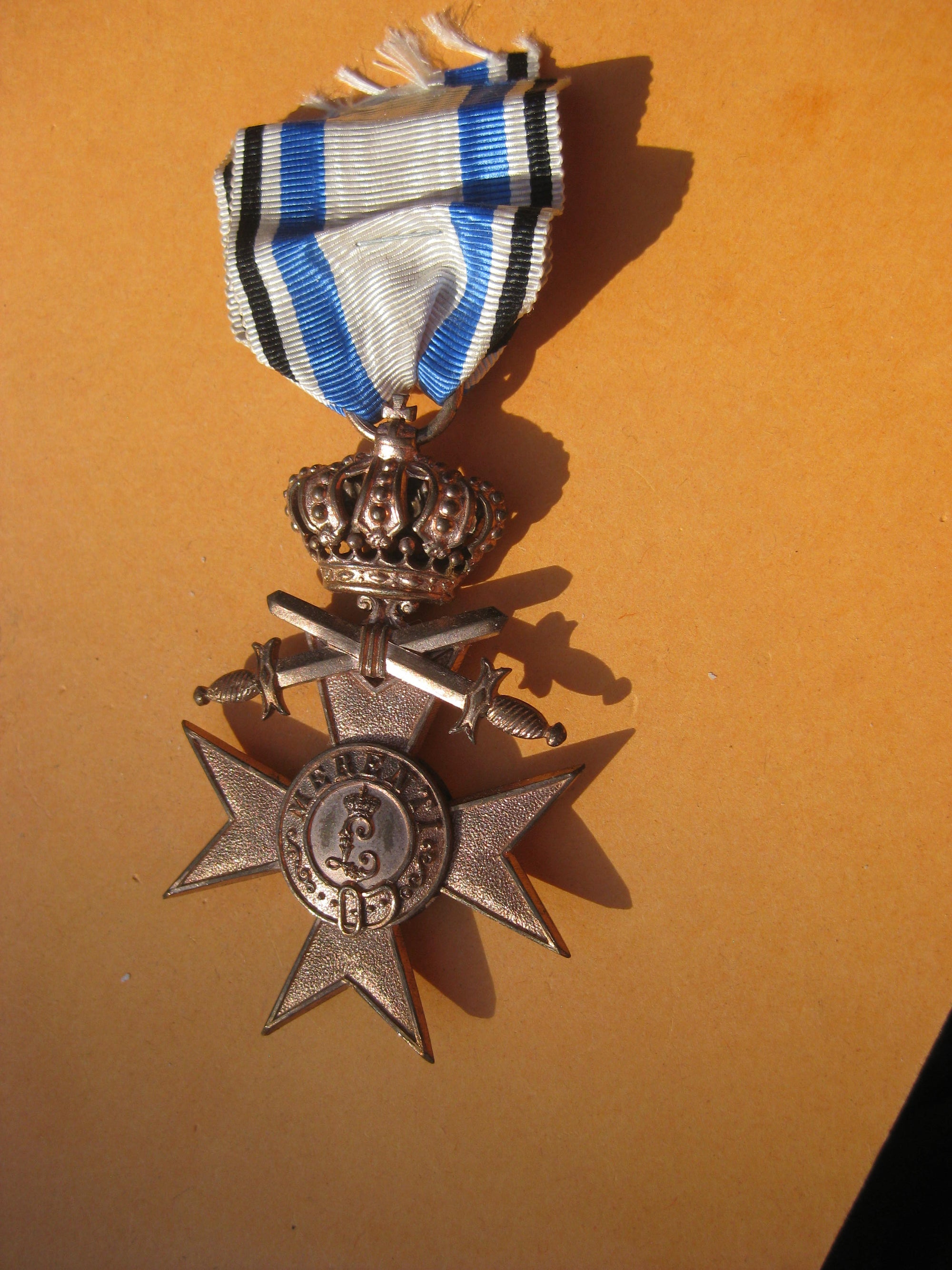 H.W.      BAYERN Königreich bayrisches Militärverdienstkreuz 3.Klasse mit Krone und Schwertern (MVK) 1866-1918