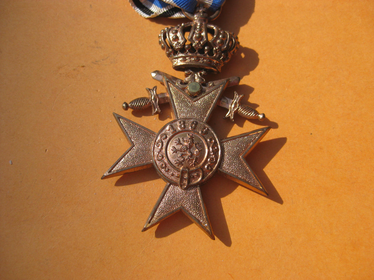H.W.   -  -      BAYERN Königreich bayrisches Militärverdienstkreuz 3.Klasse mit Krone und Schwertern (MVK) 1866-1918
