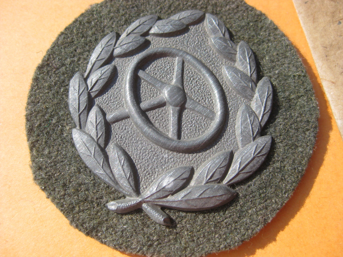 Kraftfahrbewährungsabzeichen in Silber Mint Condition H.W.