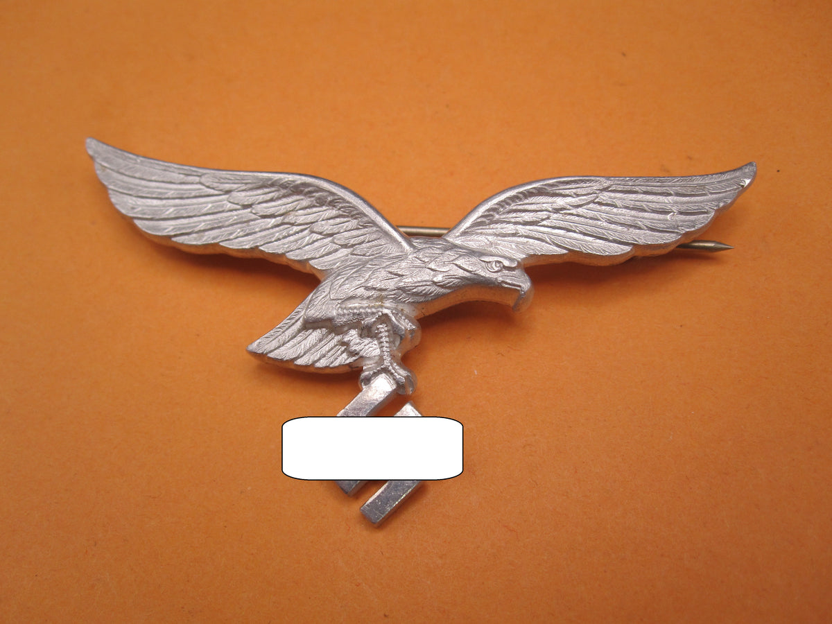 H.W.  -   -  Großer Brustadler zur Sommeruniform der deutschen Luftwaffe