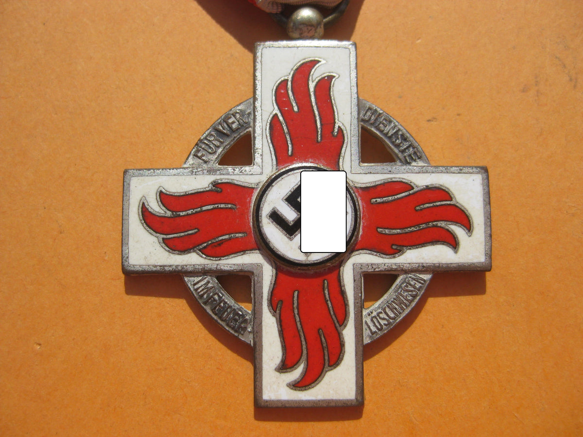 H.W.             Reichsfeuerwehr Ehrenzeichen 2.Klasse in Verleihungstüte