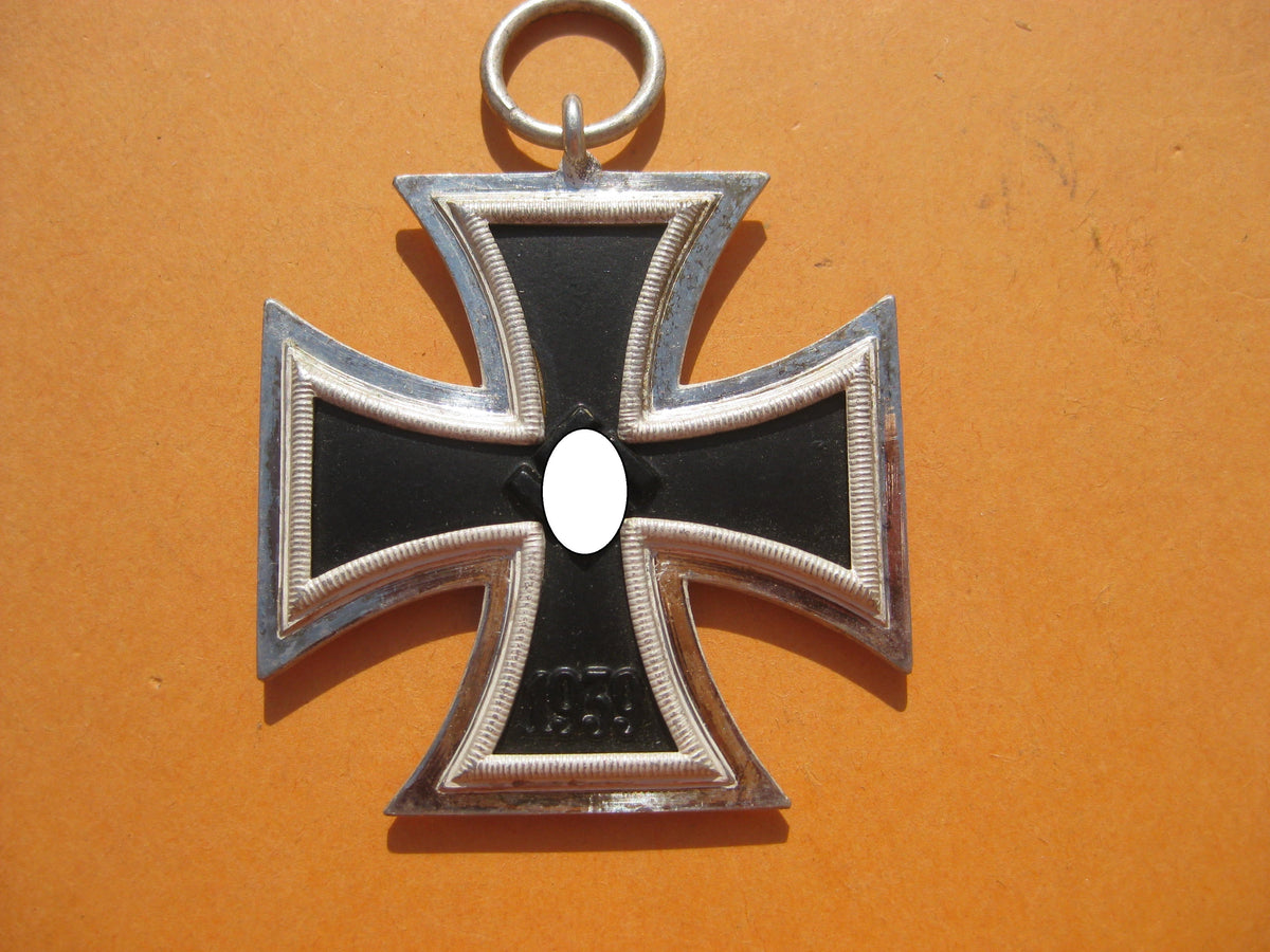 H.W. Eisernes Kreuz 2.Klasse 1939 in Verleihungstüte (EK2/39) Hersteller: Carl Forster &amp; Graf EXTREM SELTEN !! MINT CONDITION