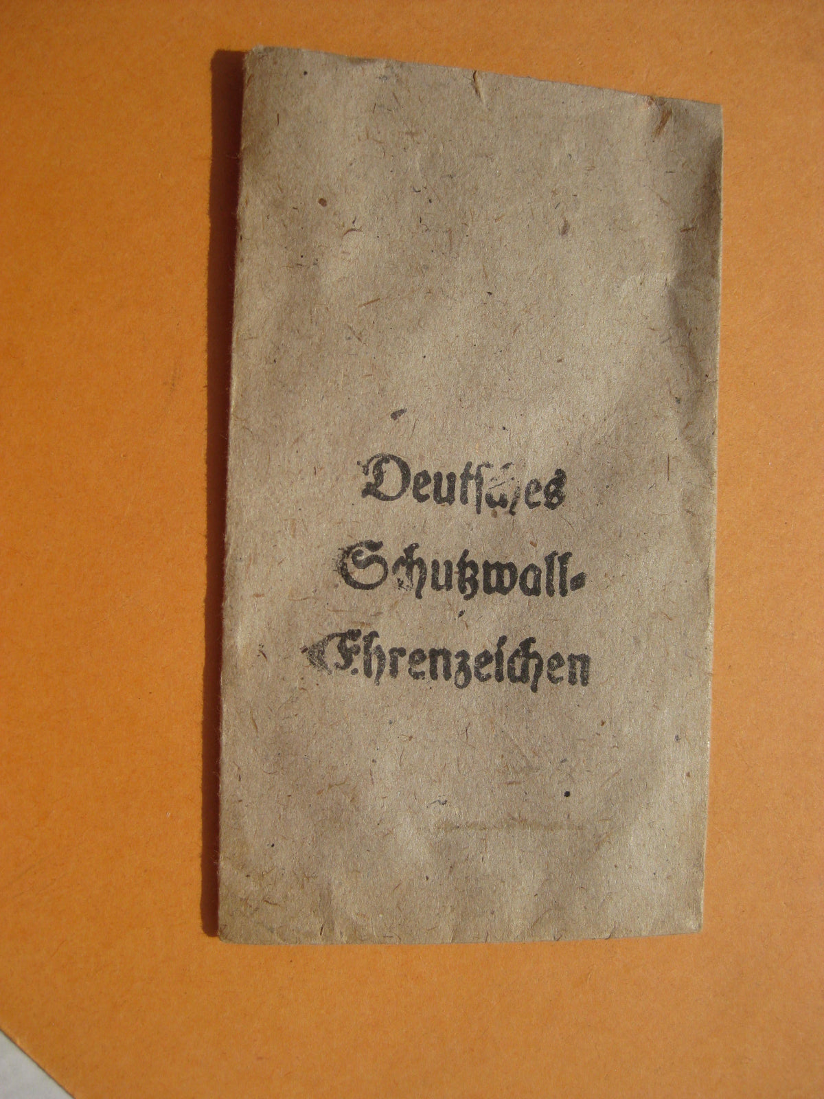 Schutzwallmedaille Deutsches Schutzwall Ehrenzeichen Hersteller: Carl Poelath Mint Condition