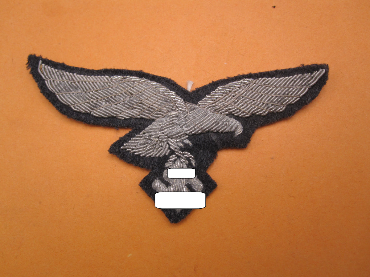 H.W.  -   -  Mützenadler / Brustadler der deutschen Luftwaffe