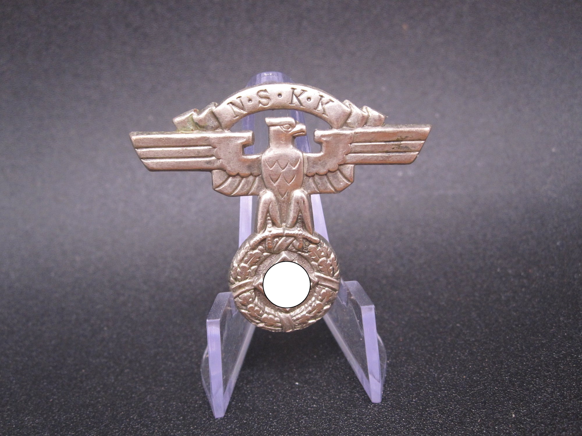 H.W.  -  -  NSKK Mützenadler 1. Form