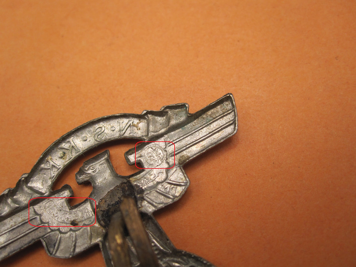 H.W.  -  -  NSKK Mützenadler 1. Form