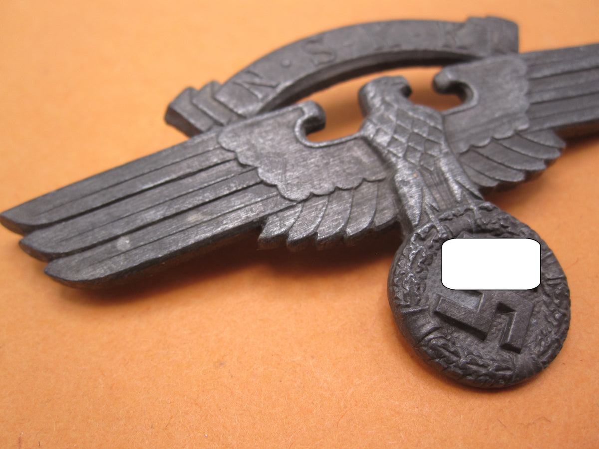 H.W.  -  -  NSKK Mützenadler 2. Form