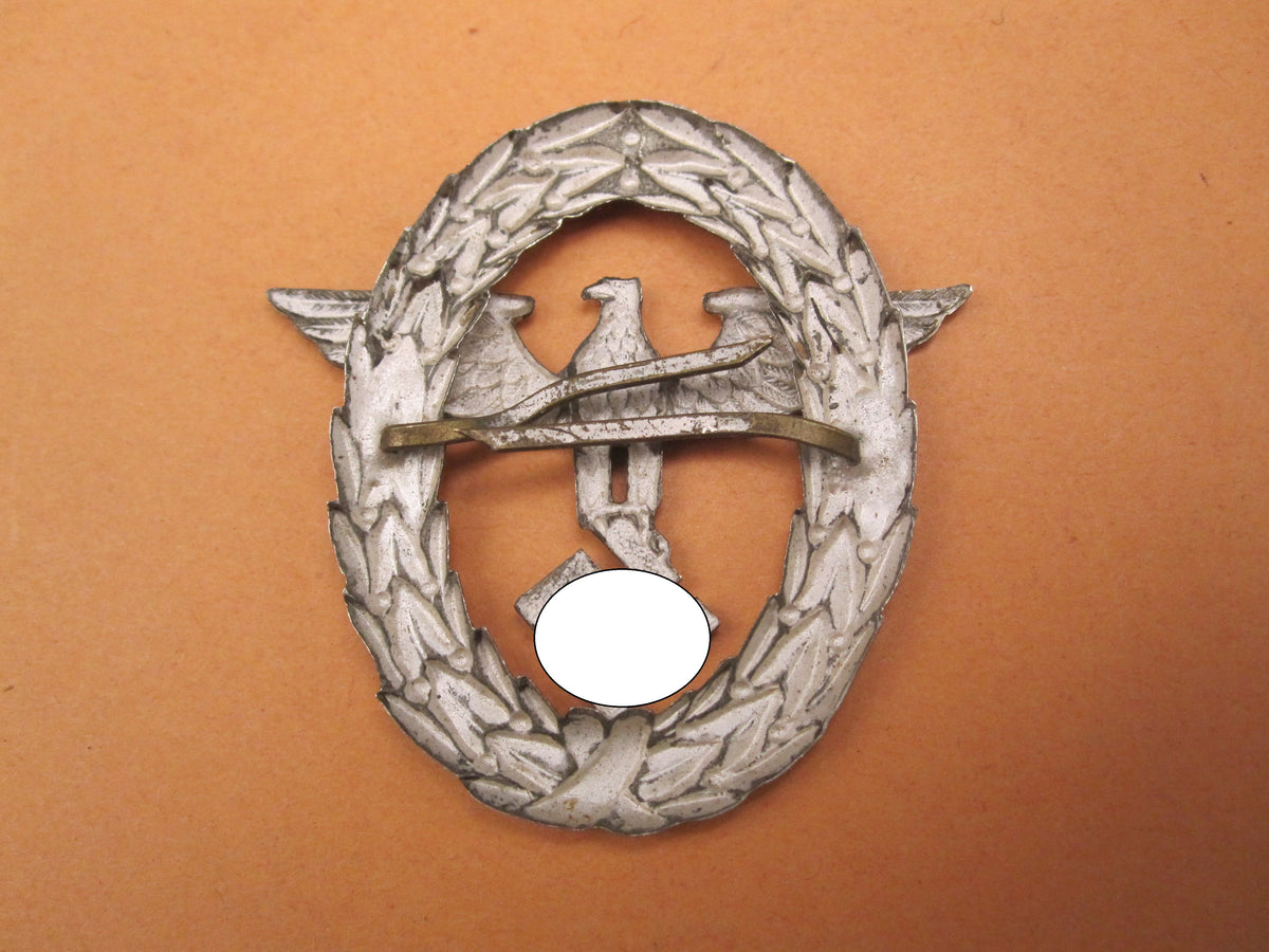 H.W.  -   -  Polizei / Feuerwehr Mützenabzeichen 1.Form