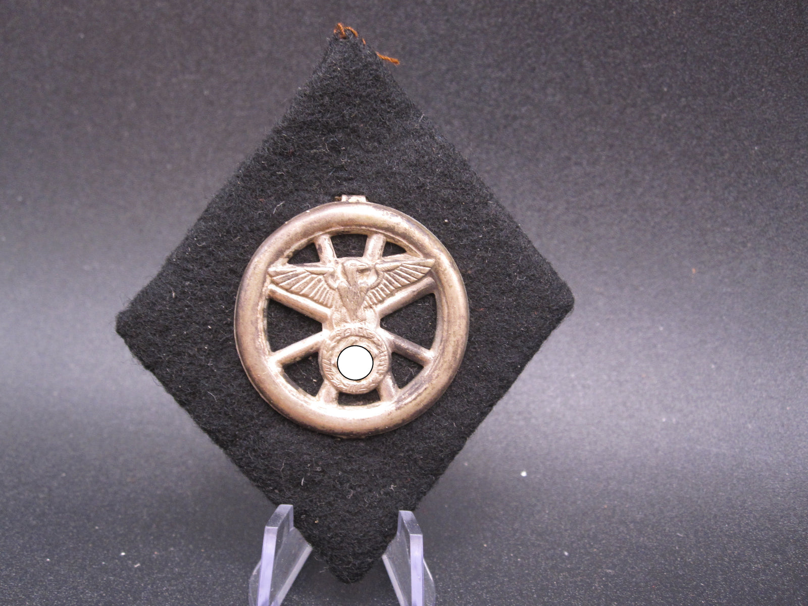 H.W.  -  -  NSKK Kraftfahrer Ärmelabzeichen 1.Form