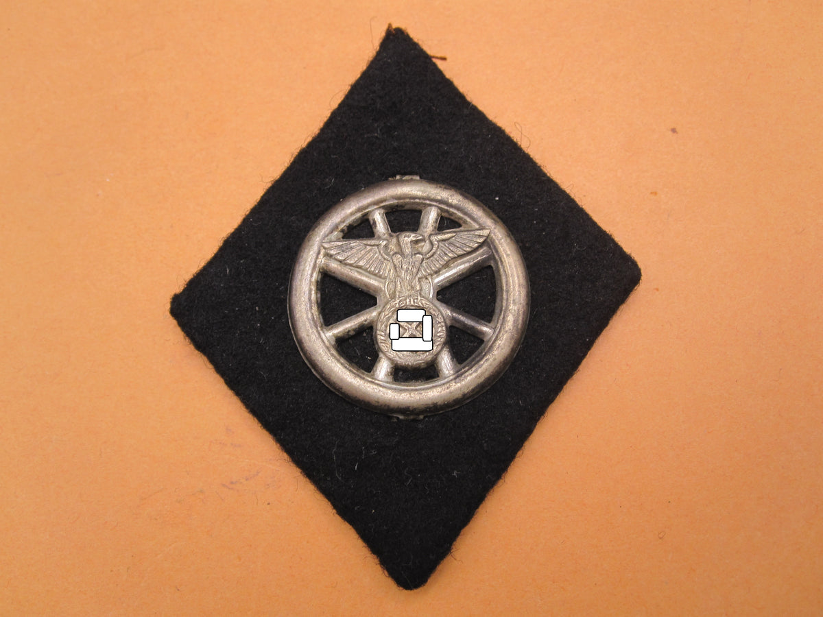 H.W.  -  -  NSKK Kraftfahrer Ärmelabzeichen 1.Form