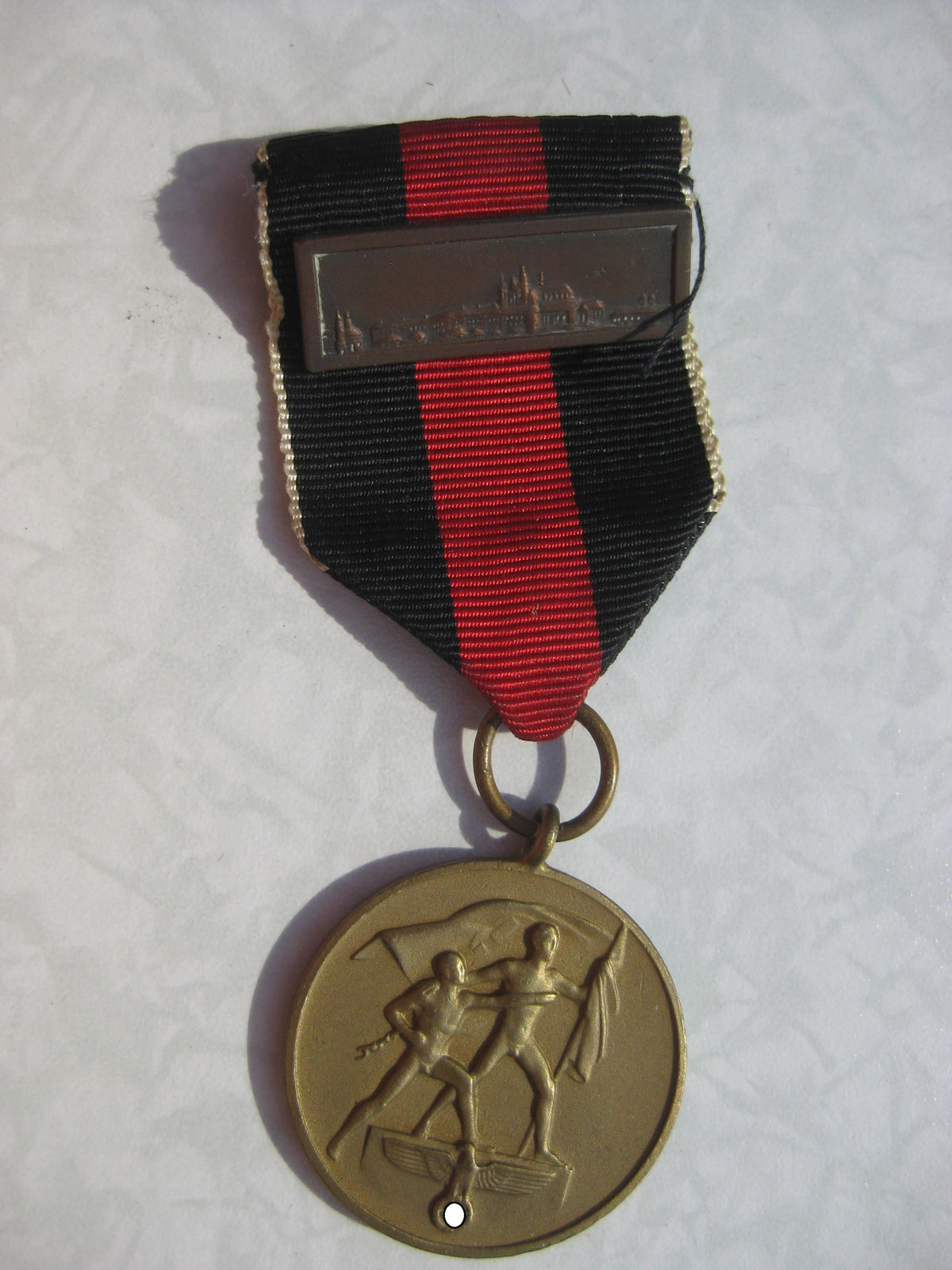 Medaille zur Erinnerung an den 1. Oktober 1938 / Oktobermedaille Sudetenmedaille im Verleihungsetui