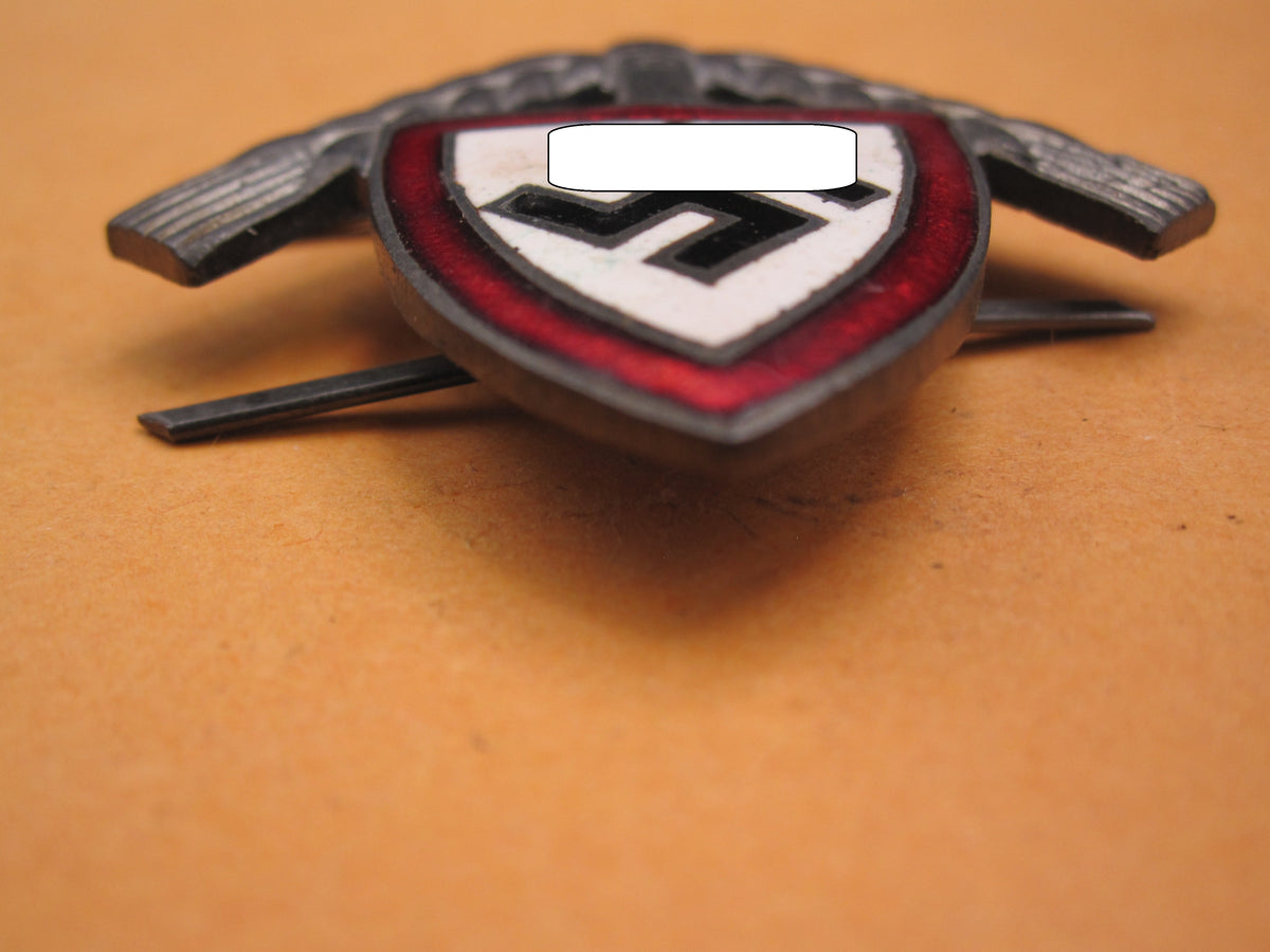 H.W.  -  -  Führer Mützenabzeichen Reichsarbeitsdienst (RAD) Mint Condition