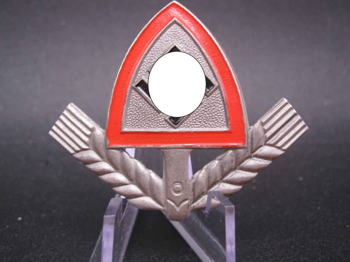 H.W.  -  -  Mützenabzeichen Reichsarbeitsdienst (RAD) für Mannschaften Mint Condition