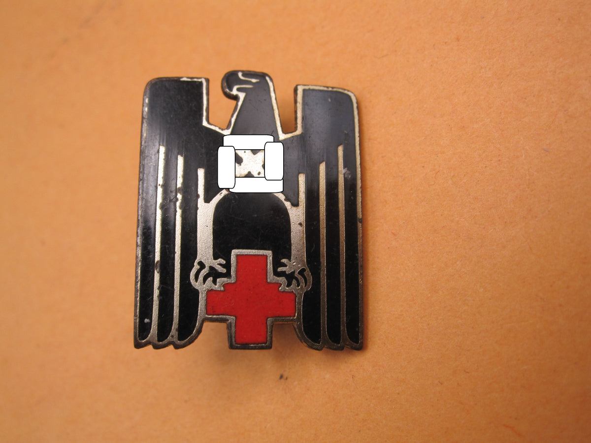 H.W.  -  -  Mützenabzeichen Rotes Kreuz (DRK) 2.Form